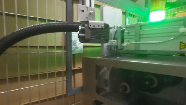automatic pallet labeler